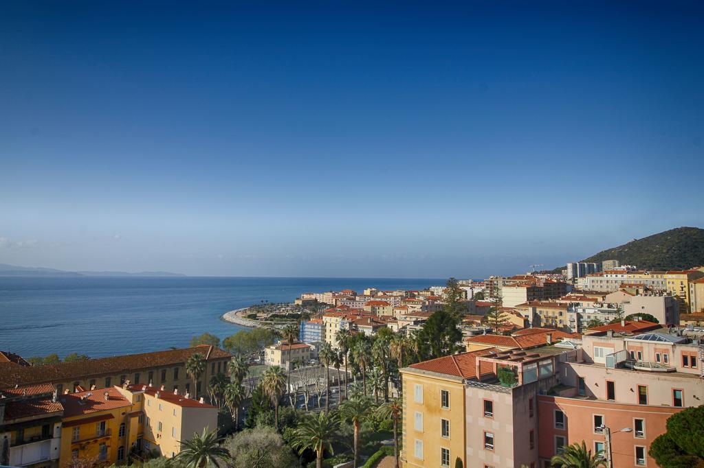 Les Pins Ajaccio Apartment *